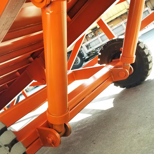 移動(dòng)式登車橋 移動(dòng)式登車橋
